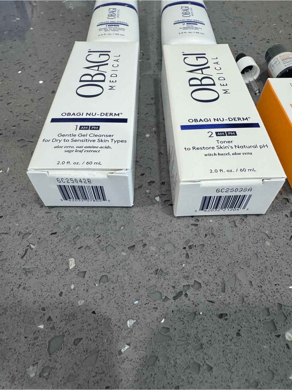 Obagi Medical 10 piece set, new in box, see below for details - Picture 5 of 8